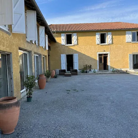 A Majeste 10 Personnes A Barcugnan, Gers Barcugnan