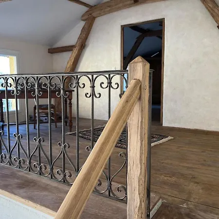 A Majeste 10 Personnes A Barcugnan, Gers *