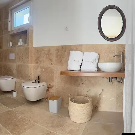 A Majeste 10 Personnes A Barcugnan, Gers * Barcugnan