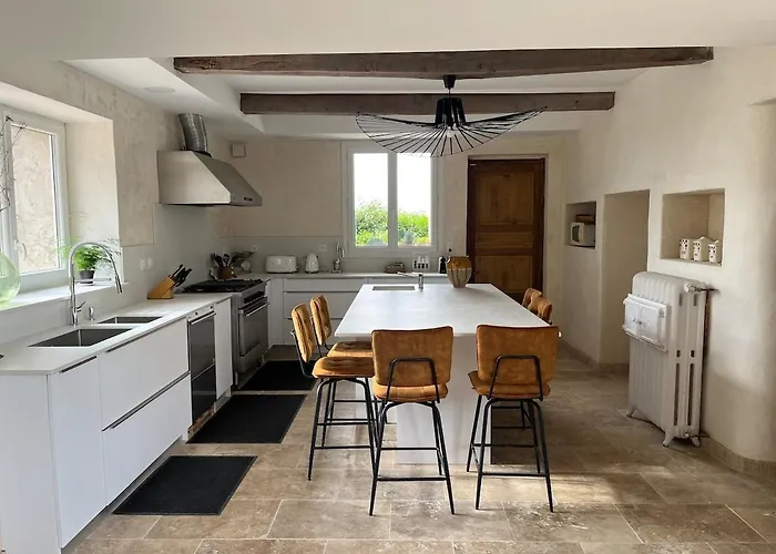 A Majeste 10 Personnes A Barcugnan, Gers Barcugnan